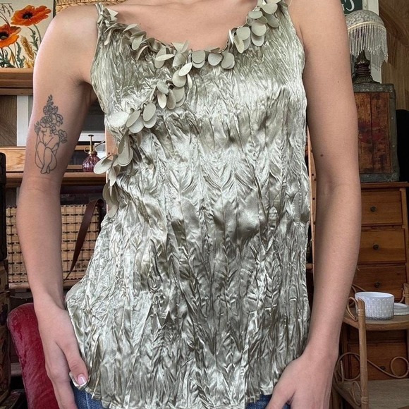Lapis Sage Green Crinkle Metallic Camisole Petal Trim Strappy Tank Top Medium - Picture 2 of 7